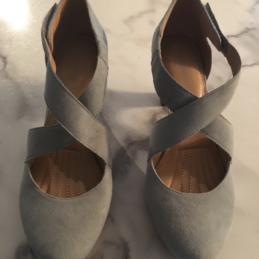 NWOB! Easy Spirit Suede Heels